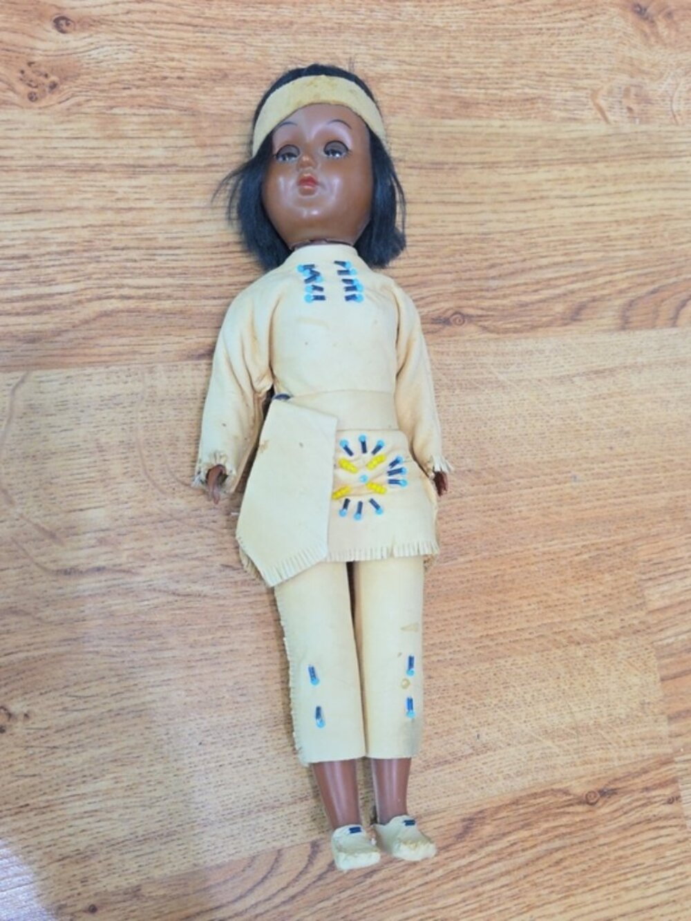 Vintage Native American Indian Doll 11"